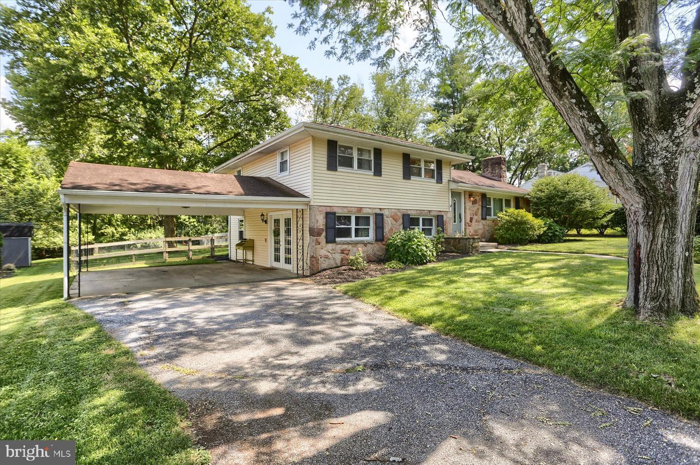 Property Photo: 9021 Joyce Lane PA 17036