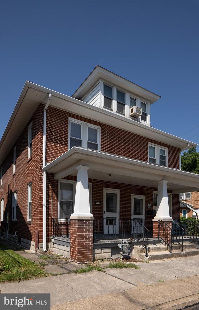 125 N Lincoln Street  Palmyra PA 17078 photo