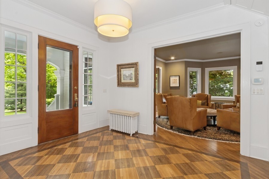 Property Photo: 404 Brown St IA 52245