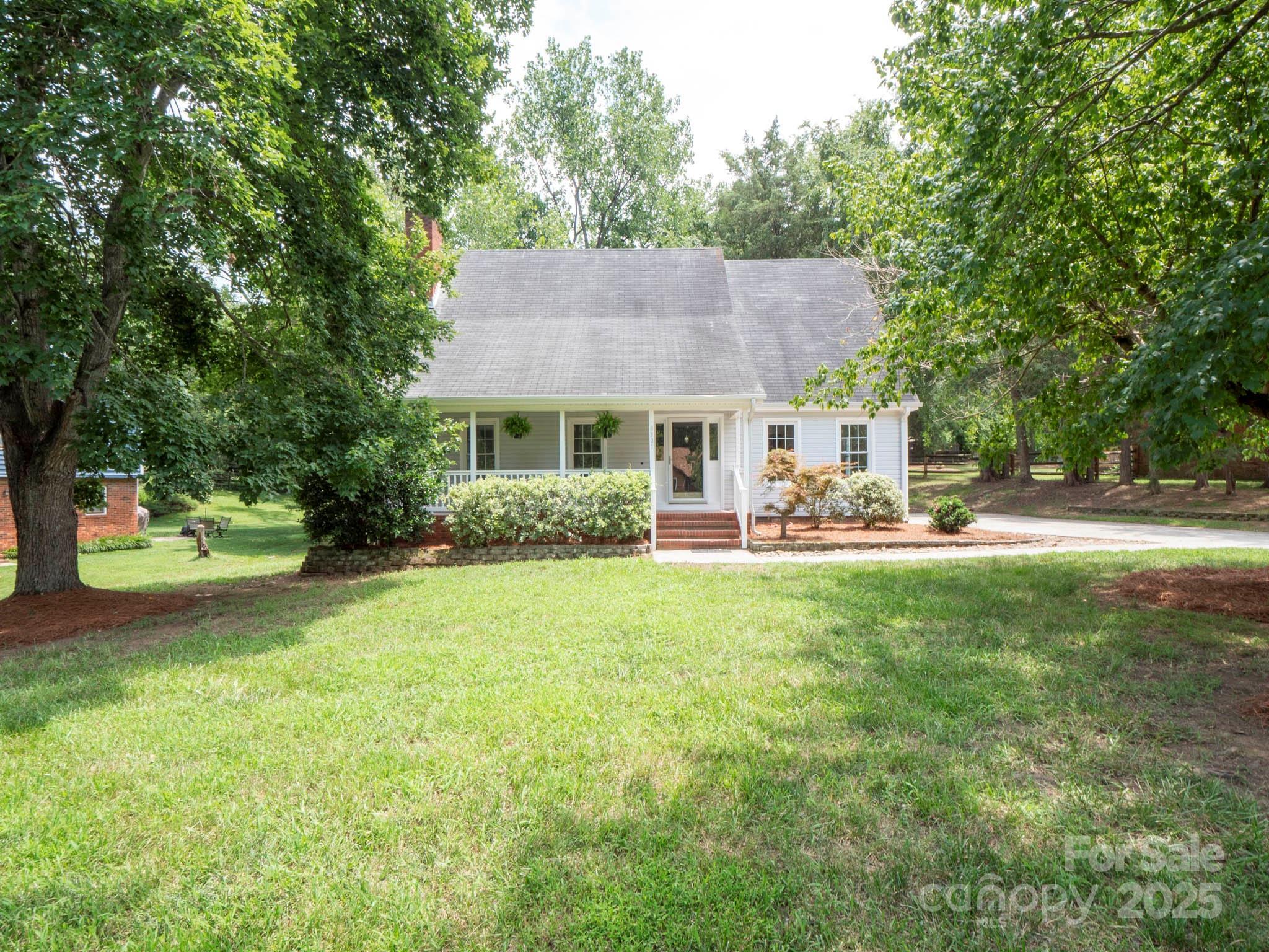 Property Photo: 8301 Tifton Road NC 28226