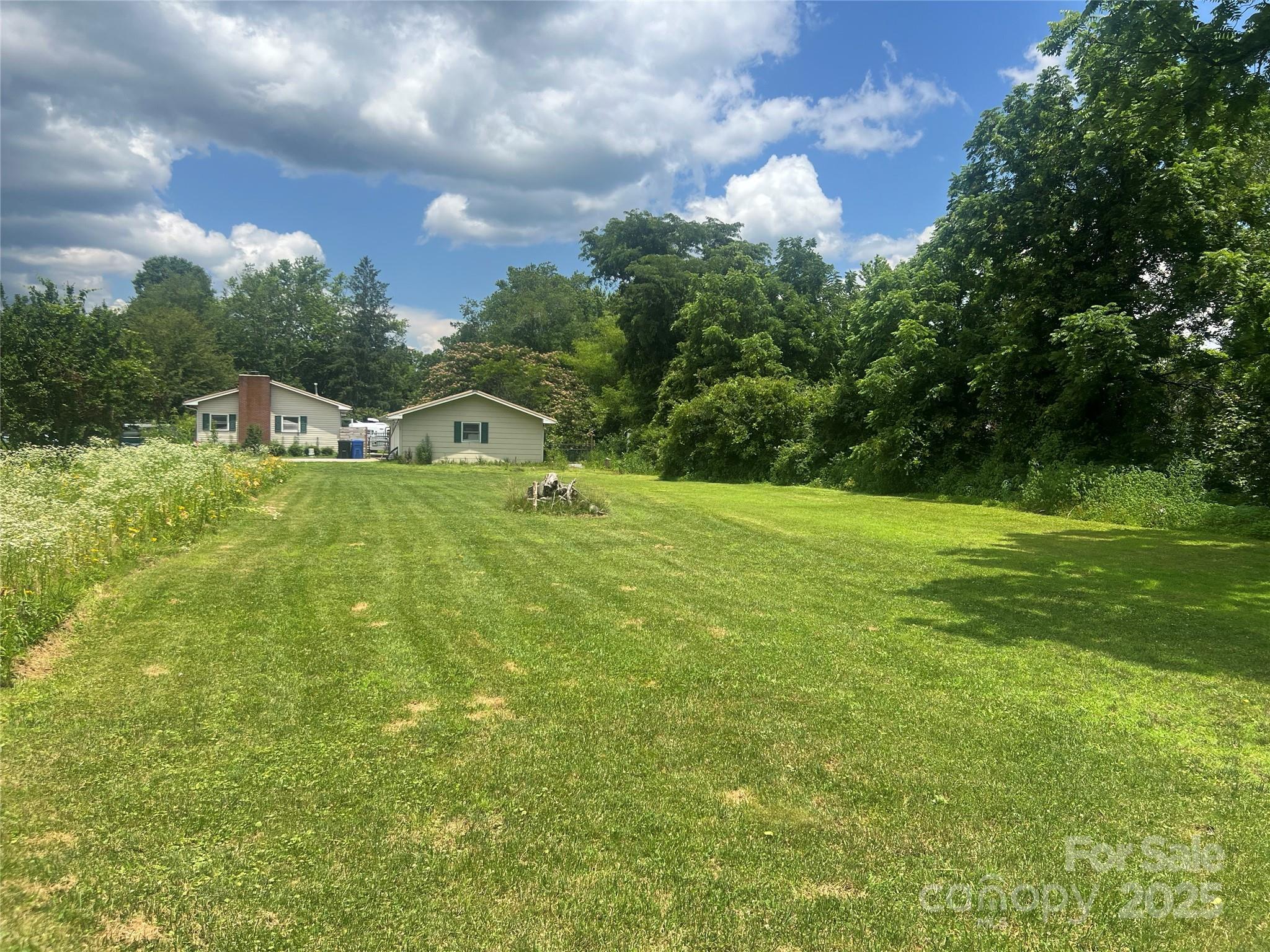 Property Photo: 26 Burnette Drive NC 28712