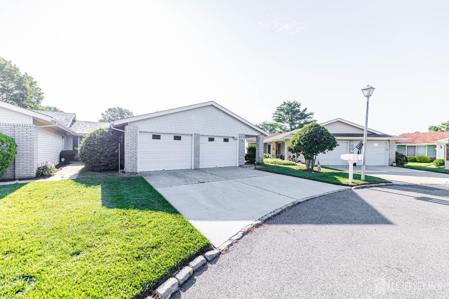 Property Photo: 372-B Duranta Plaza NJ 08831
