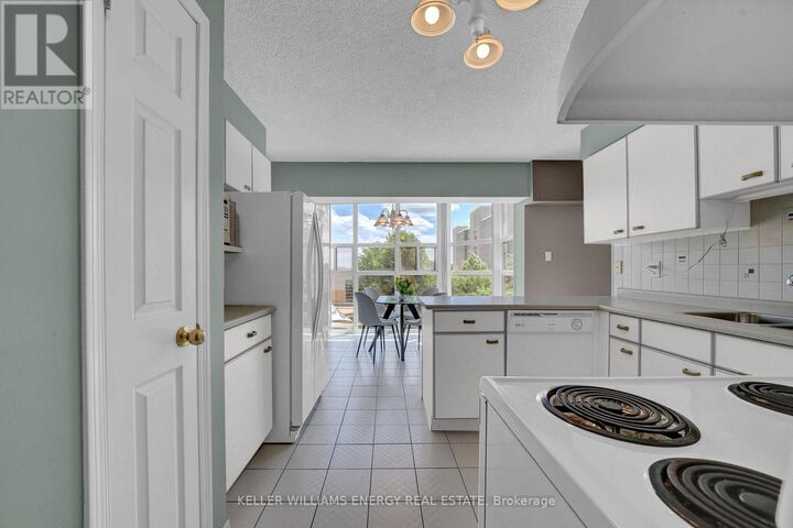 Photo de la propriété: 80 Athol Street East 302 ON L1H 8B7