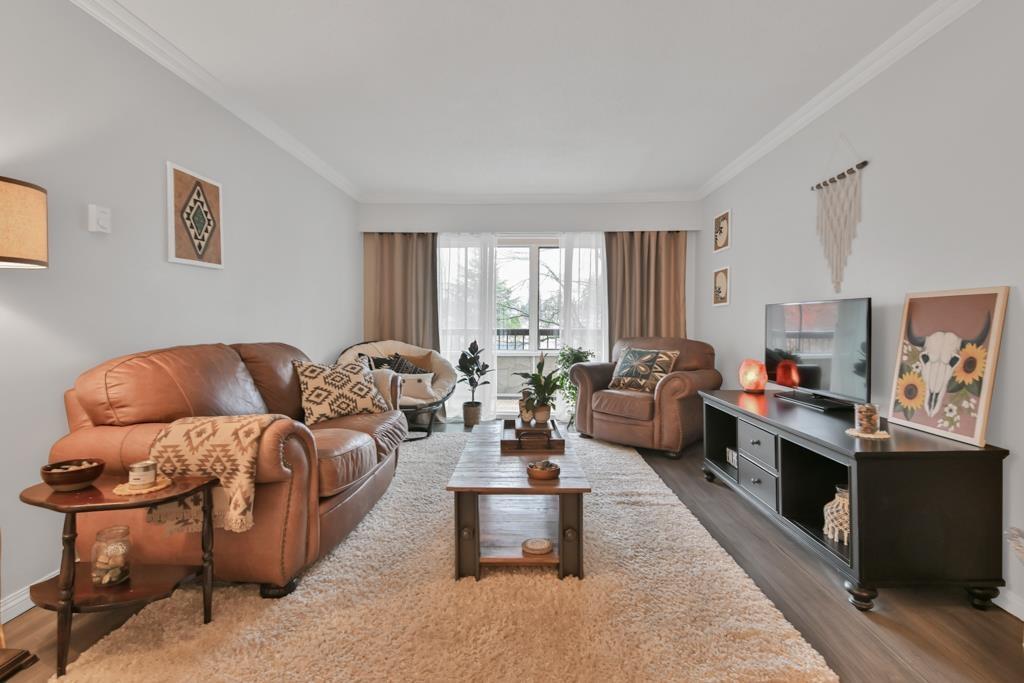 Property Photo:  2211 Clearbrook 215  BC V2T 2X4 