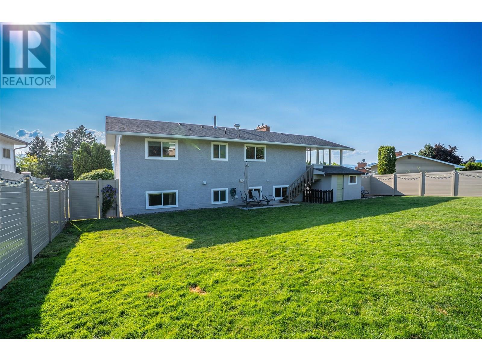 Property Photo: 565 Eastbourne Road BC V1X 5K7
