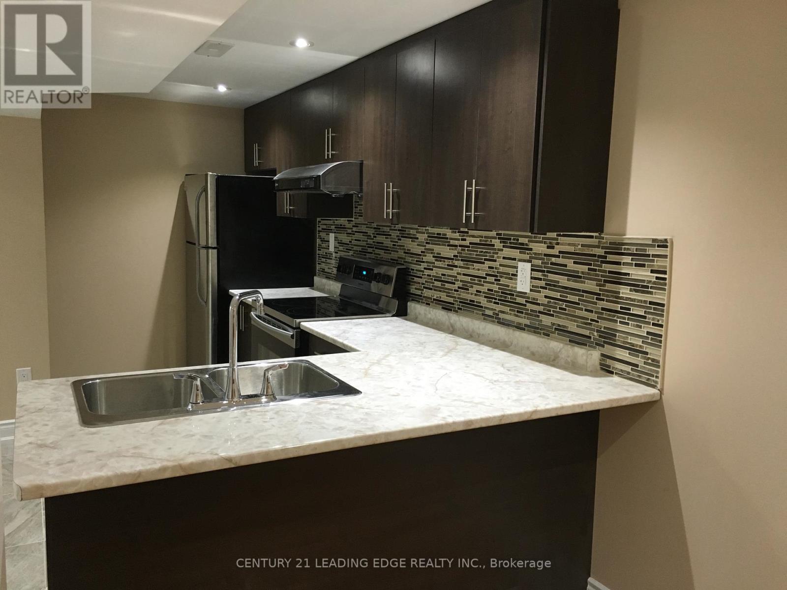 Property Photo: 3175 McDowell Drive Bsmt ON L5M 6L1