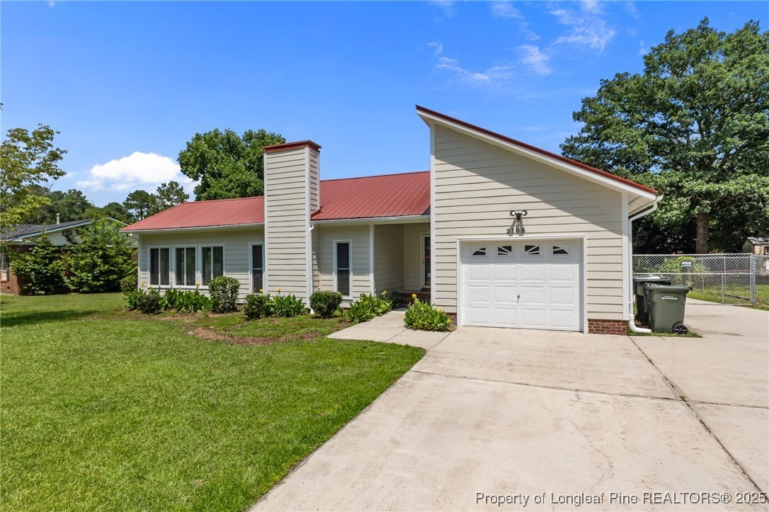 Property Photo: 2105 Careygate Court NC 28304