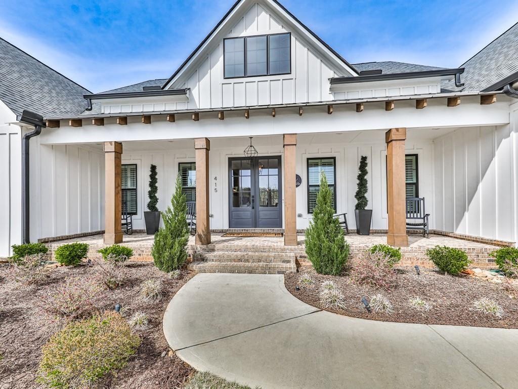 Property Photo: 415 London Road GA 30107