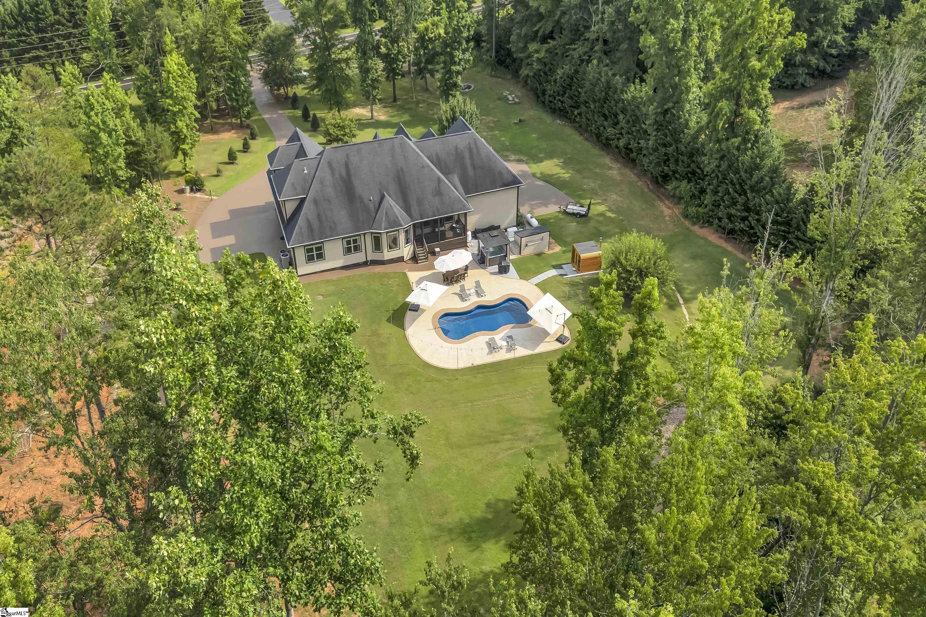 Property Photo: 983 Foster Road SC 29349
