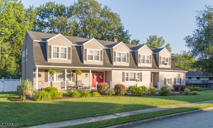 11 Northgate  Wanaque Boro NJ 07465 photo