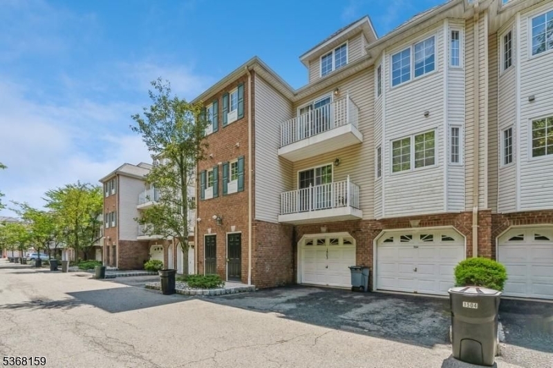 Property Photo: 105 Roseland Ave 601 NJ 07006