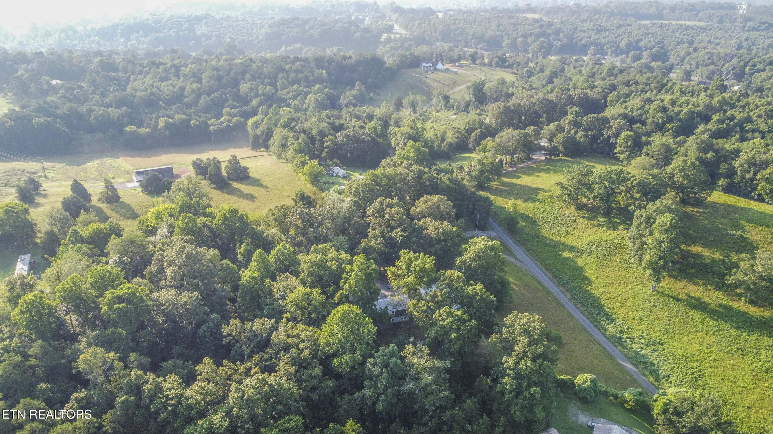 Property Photo: 197 Wedgewood Lane TN 37381
