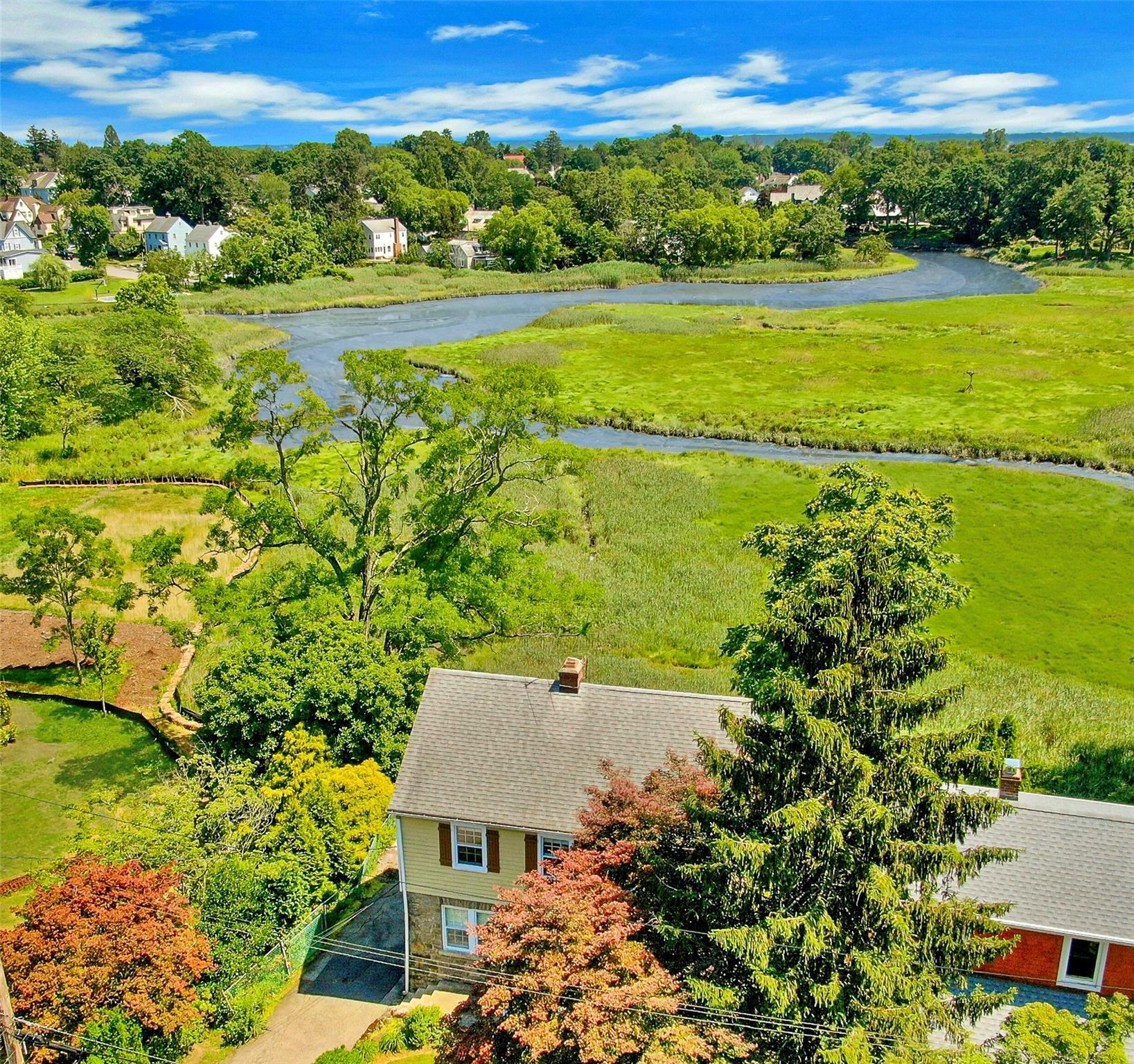 Property Photo:  42 Deane Place  NY 10538 