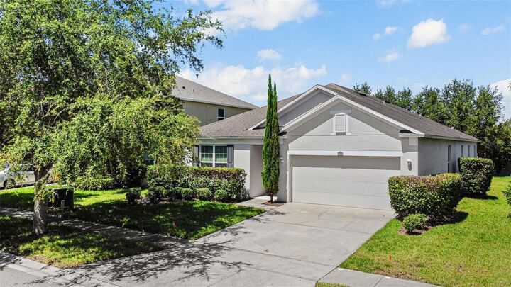 Property Photo:  12630 Old Plantation Lane  FL 32824 