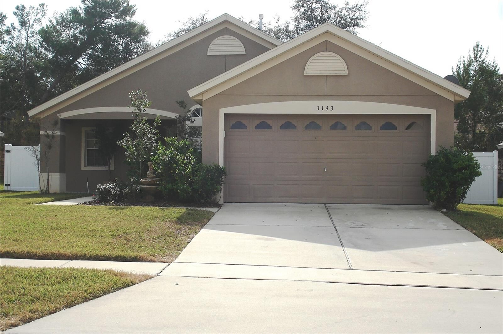 Property Photo: 3143 Lindera Drive FL 32725