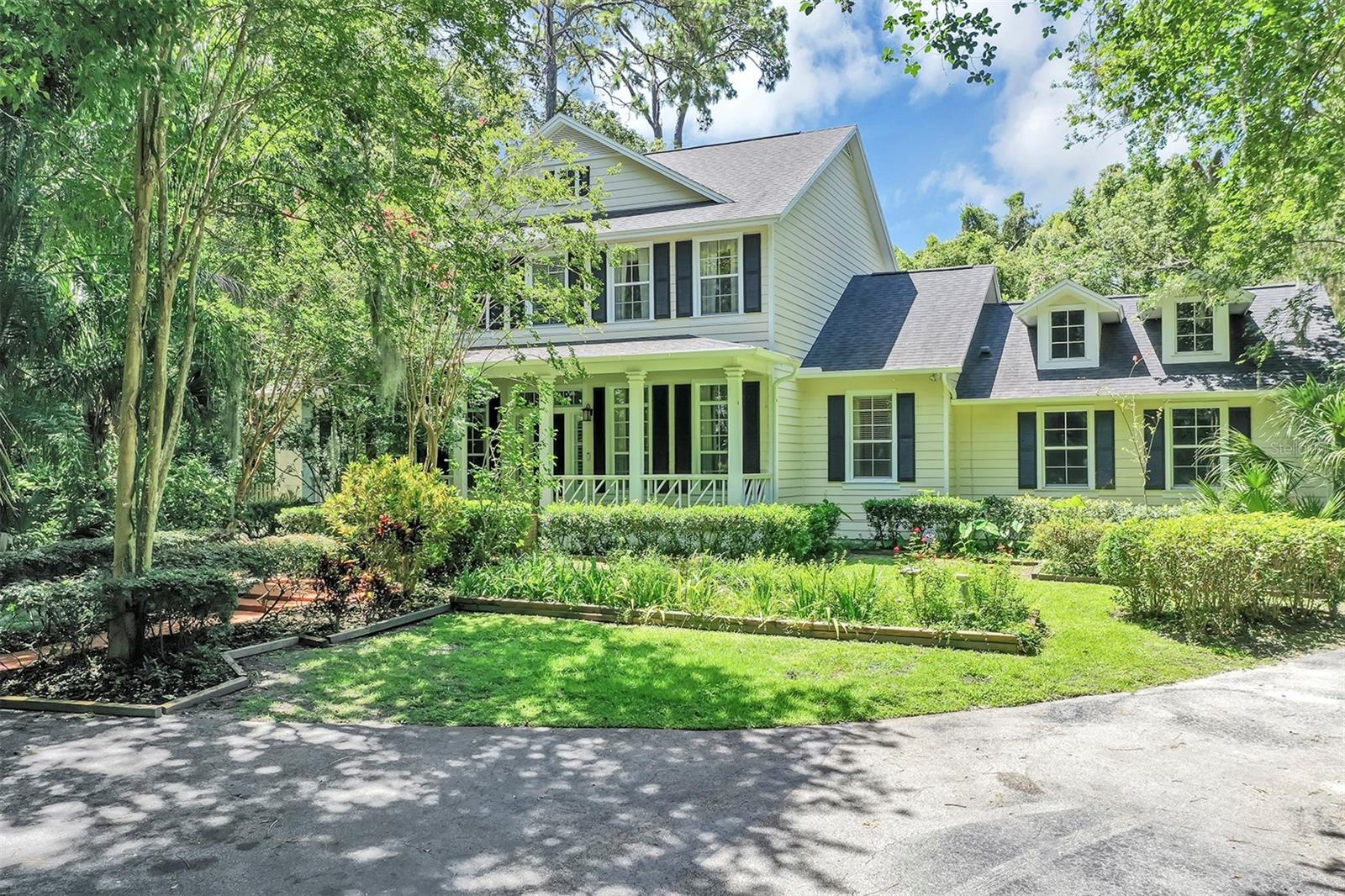 Property Photo: 914 Elysium Boulevard FL 32757