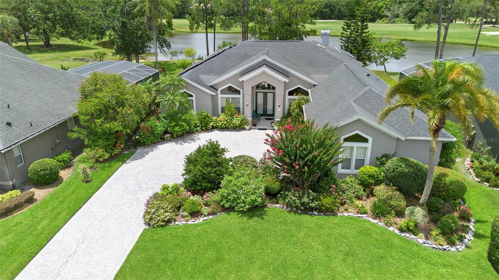 Property Photo: 856 Bentley Green Circle FL 32708