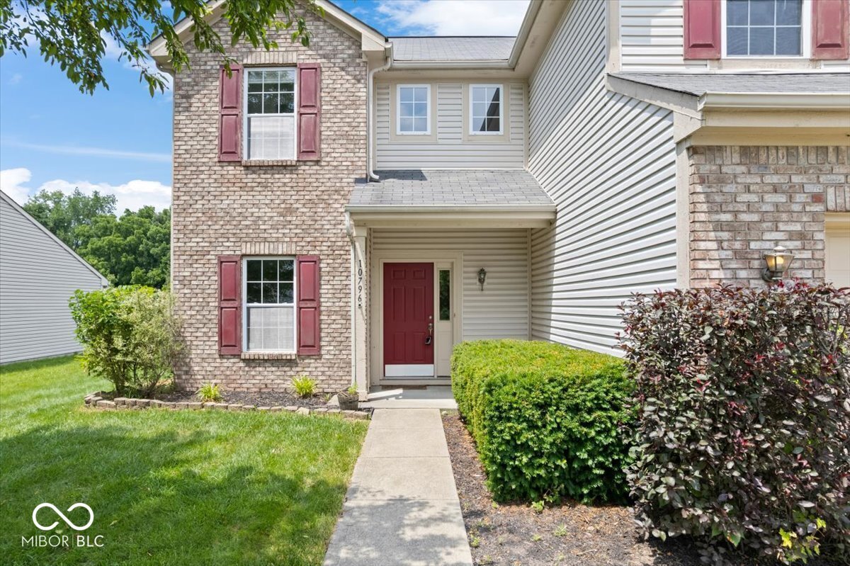 Property Photo: 10796 Trailwood Drive IN 46038