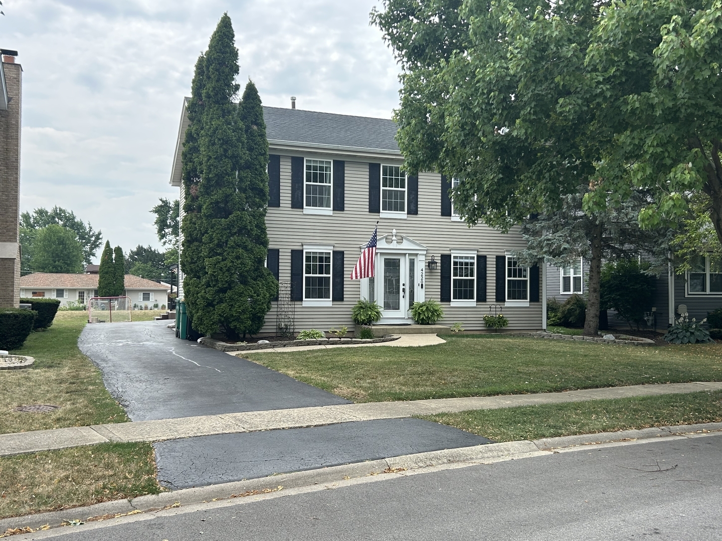 Property Photo: 4220 Glenlo Drive IL 60586