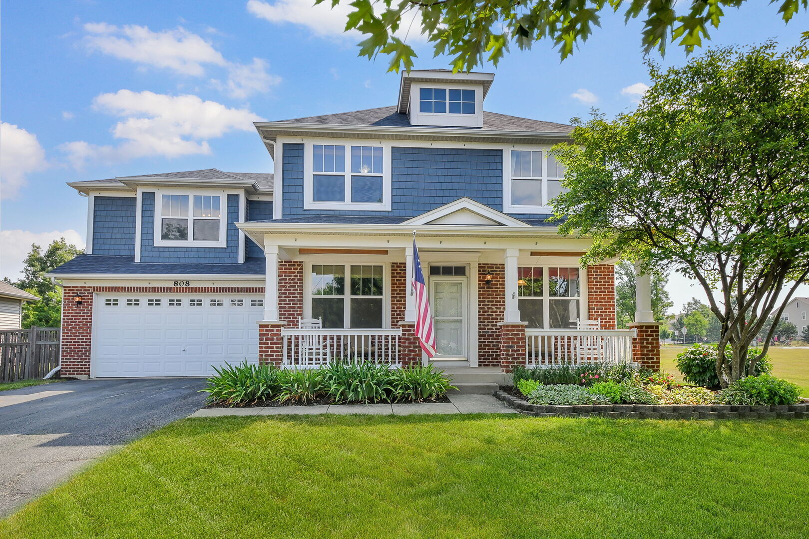 Property Photo:  808 Bonaventure Drive  IL 60543 