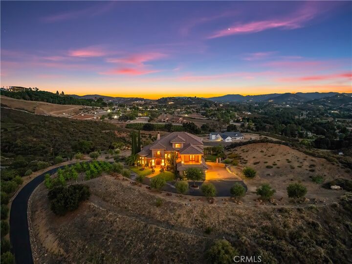 Property Photo:  37654 Calle De Lobo  CA 92562 