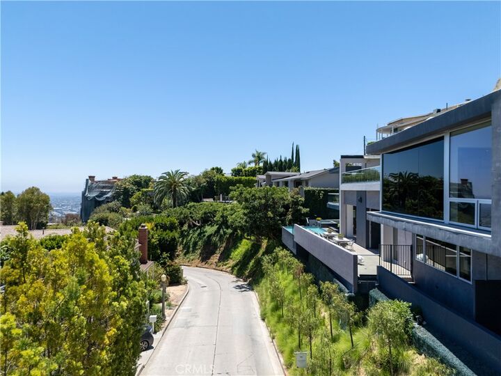 Property Photo:  1489 Stebbins Terrace  CA 90069 