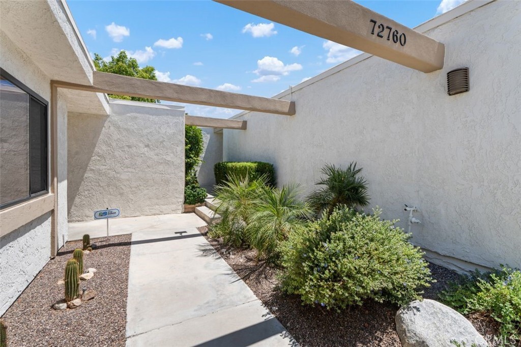 Property Photo: 72760 Sage Court CA 92260