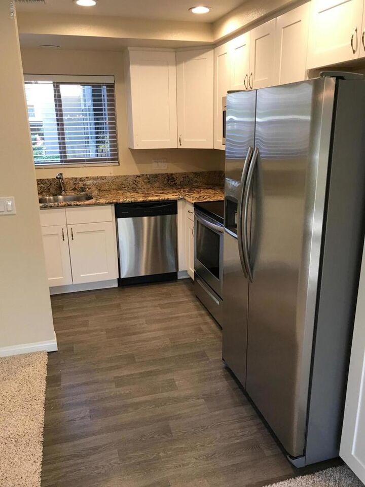 Property Photo:  245 Oak Leaf Drive 104  CA 91360
