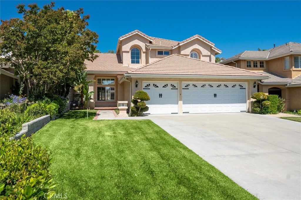 Property Photo: 25623 Frost Lane CA 91381