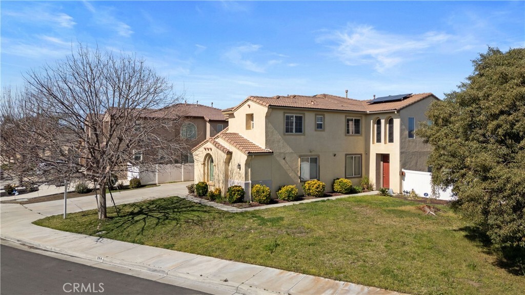 Property Photo: 750 Multnomah Court CA 92582