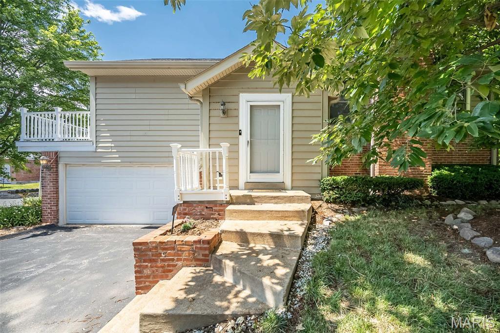 Property Photo: 2237 Ole Castle Court MO 63017