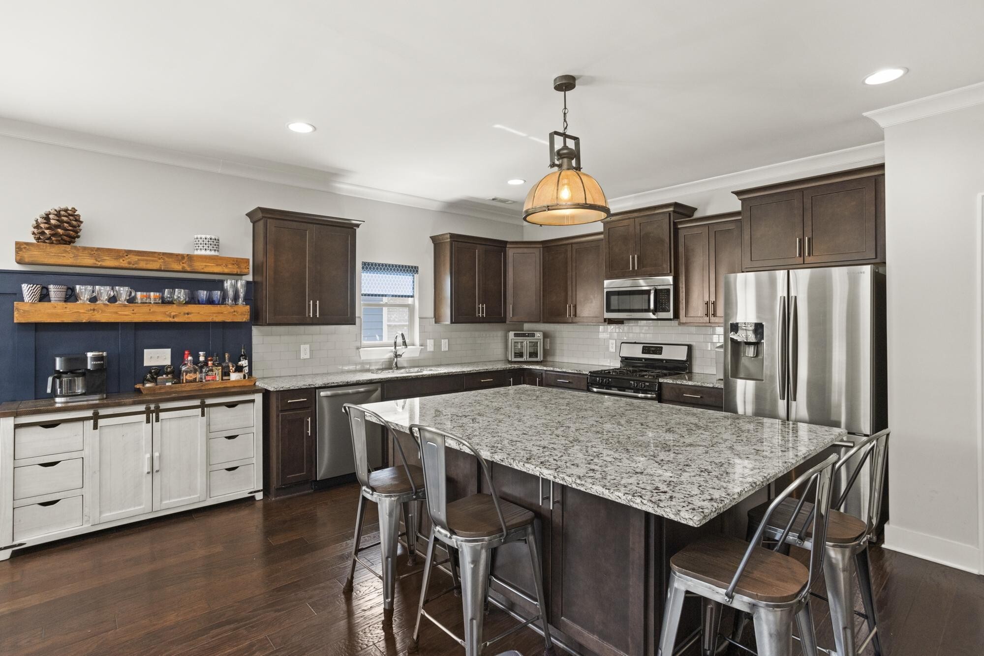 Property Photo: 606 Sire Ave TN 37122
