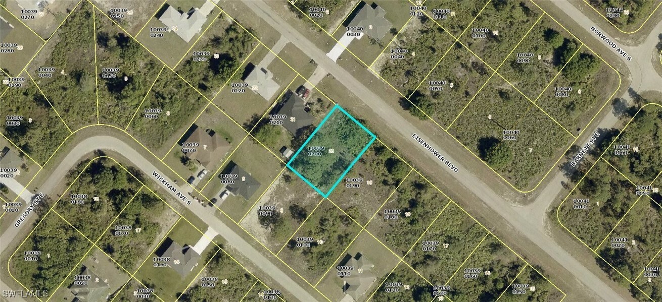 Property Photo: 412 Eisenhower Boulevard FL 33974