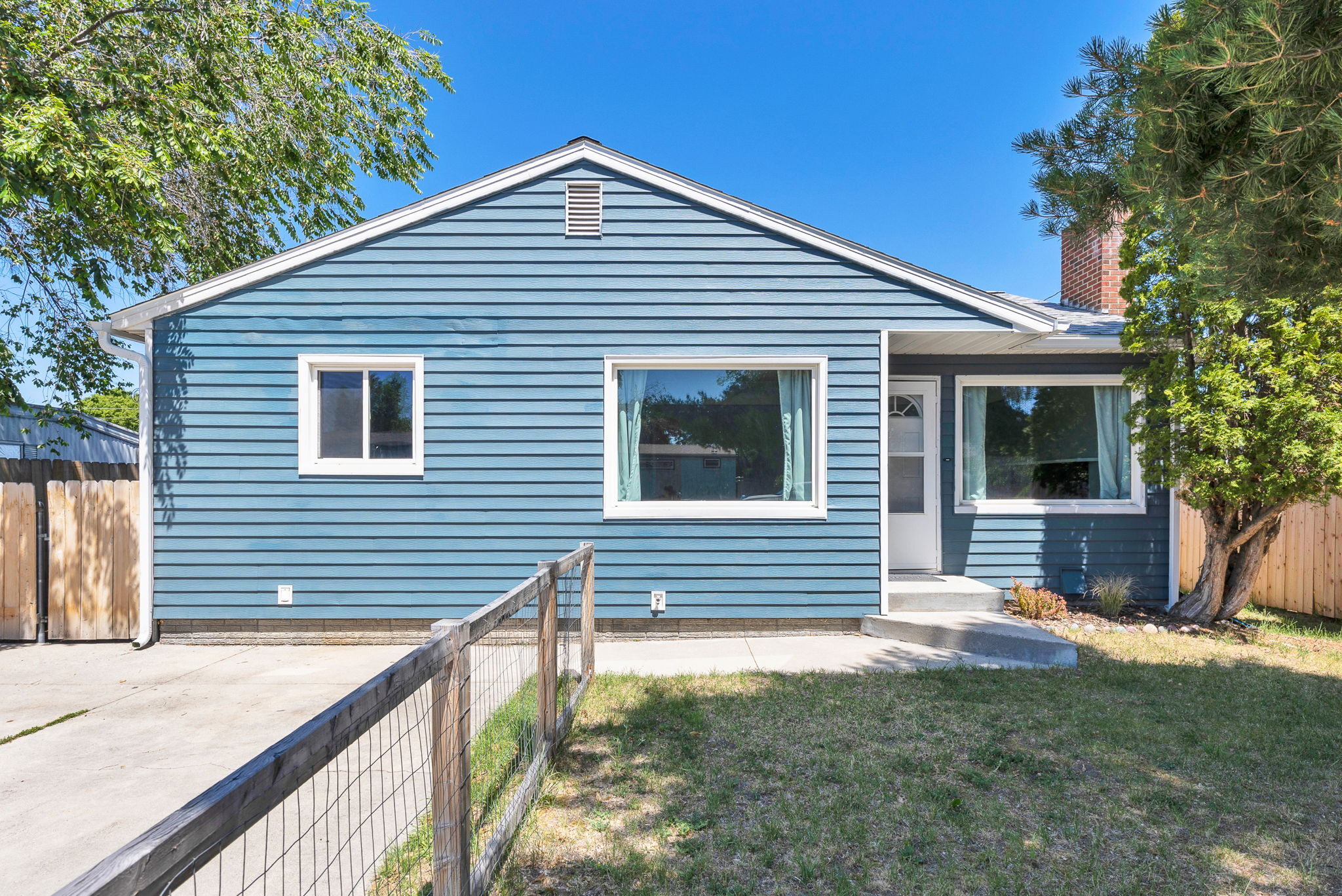 Property Photo: 2310 Kensington Avenue MT 59801