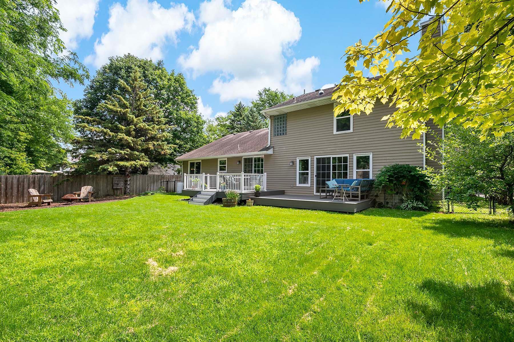 Property Photo:  12942 Maple Knoll Way  MN 55369 