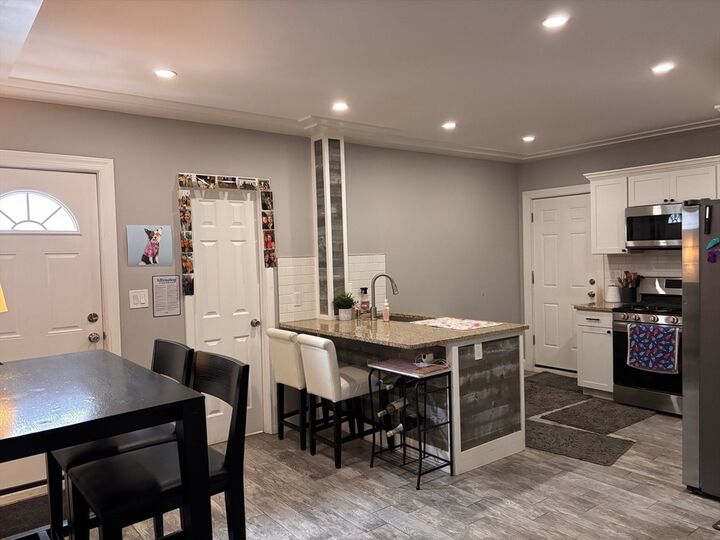 Property Photo:  179 Hamilton St  MA 01604 