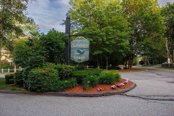 Property Photo:  805 Kittering Way 805  MA 01609 