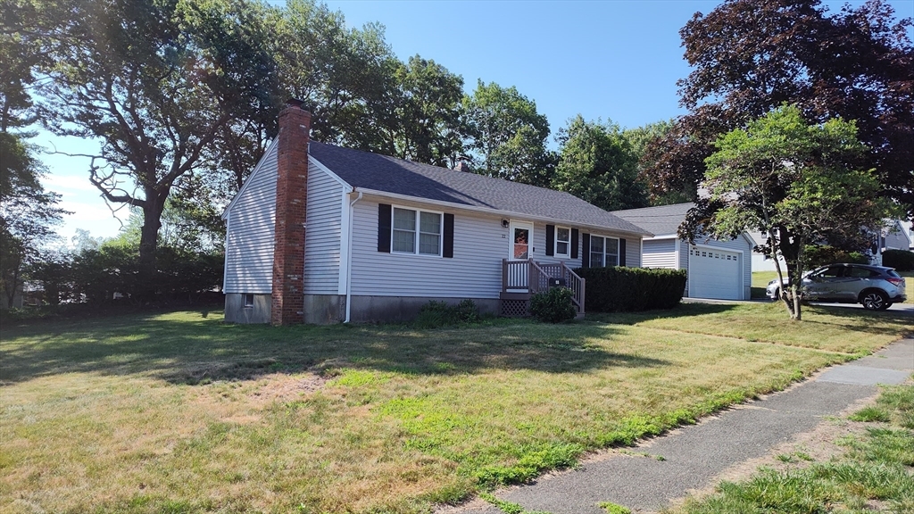 Property Photo: 22 Samoset Rd MA 01960