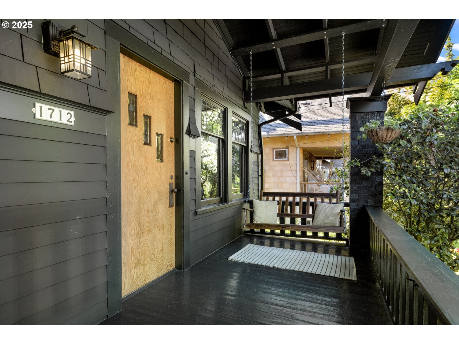Property Photo: 1712 SE 44th Ave OR 97215