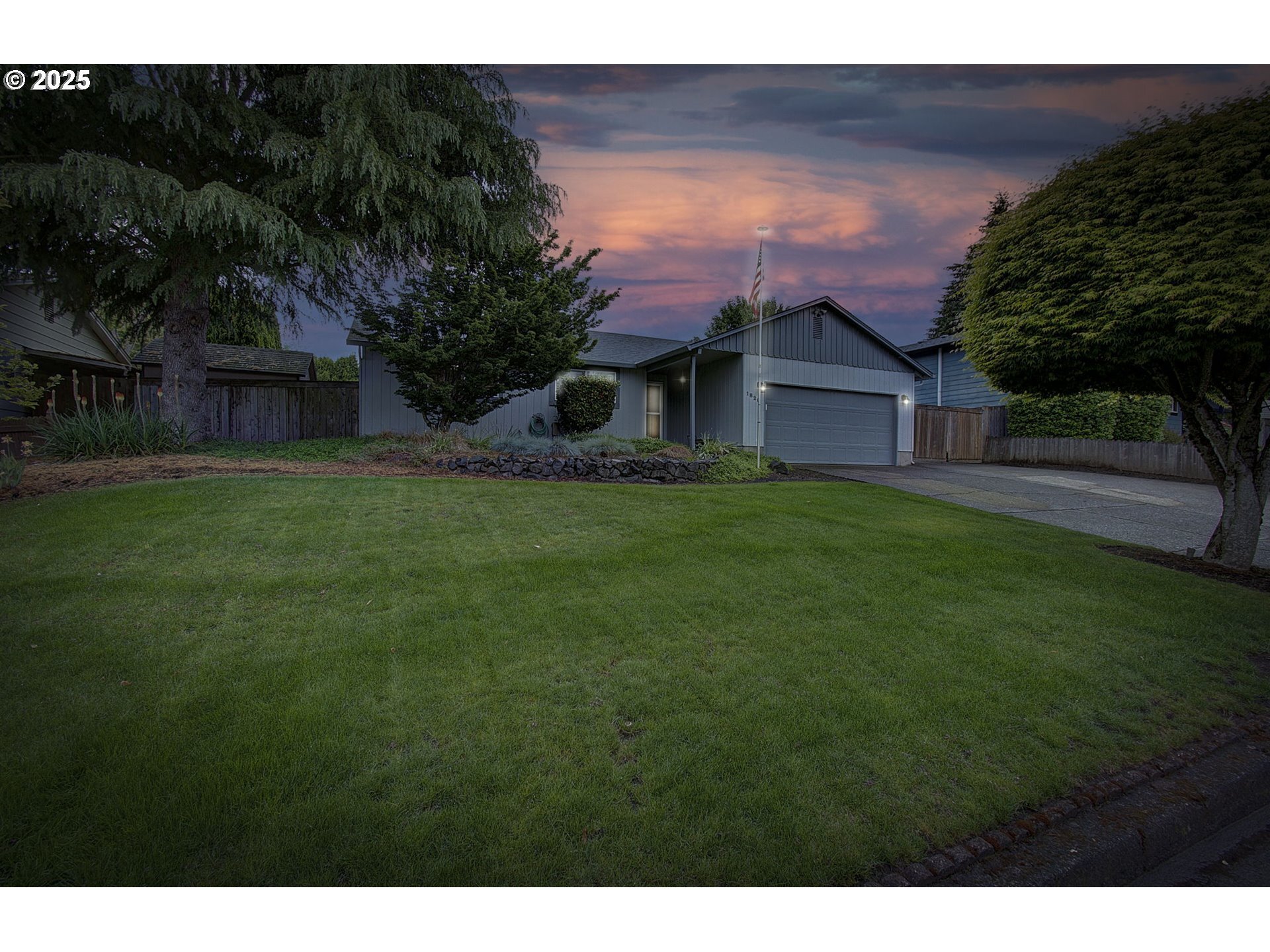 Property Photo: 1820 NW 105th St WA 98685