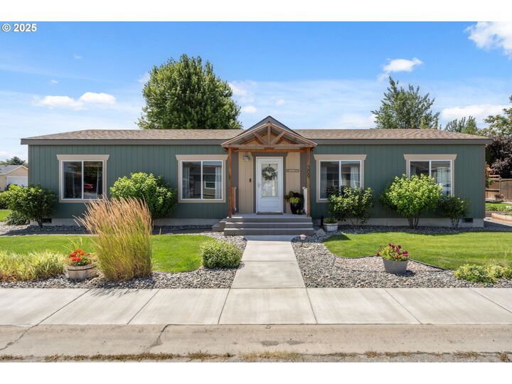 309 NE Davaly Ln  Boardman OR 97818 photo