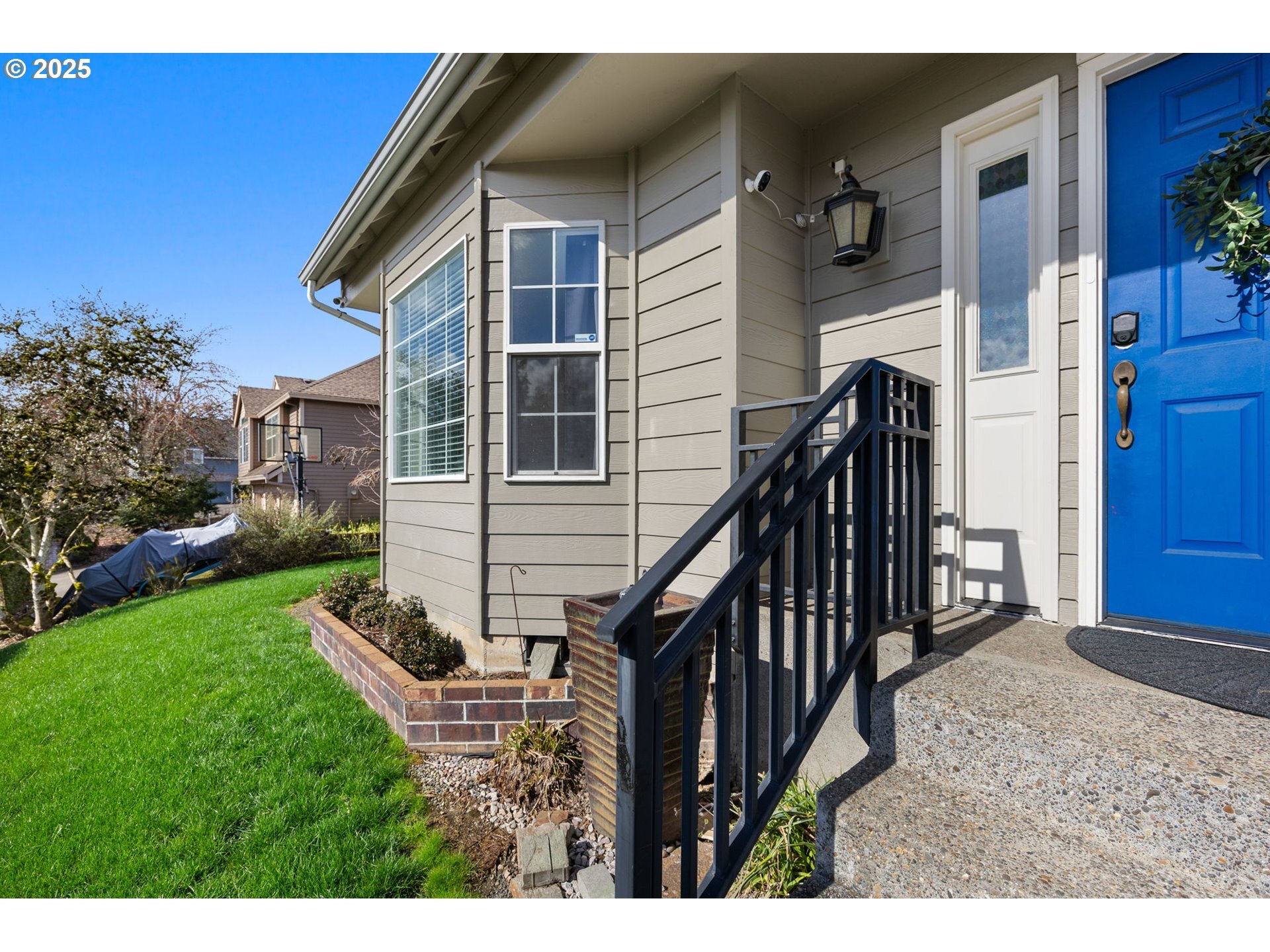 Property Photo: 12575 SE Bluff Dr OR 97015