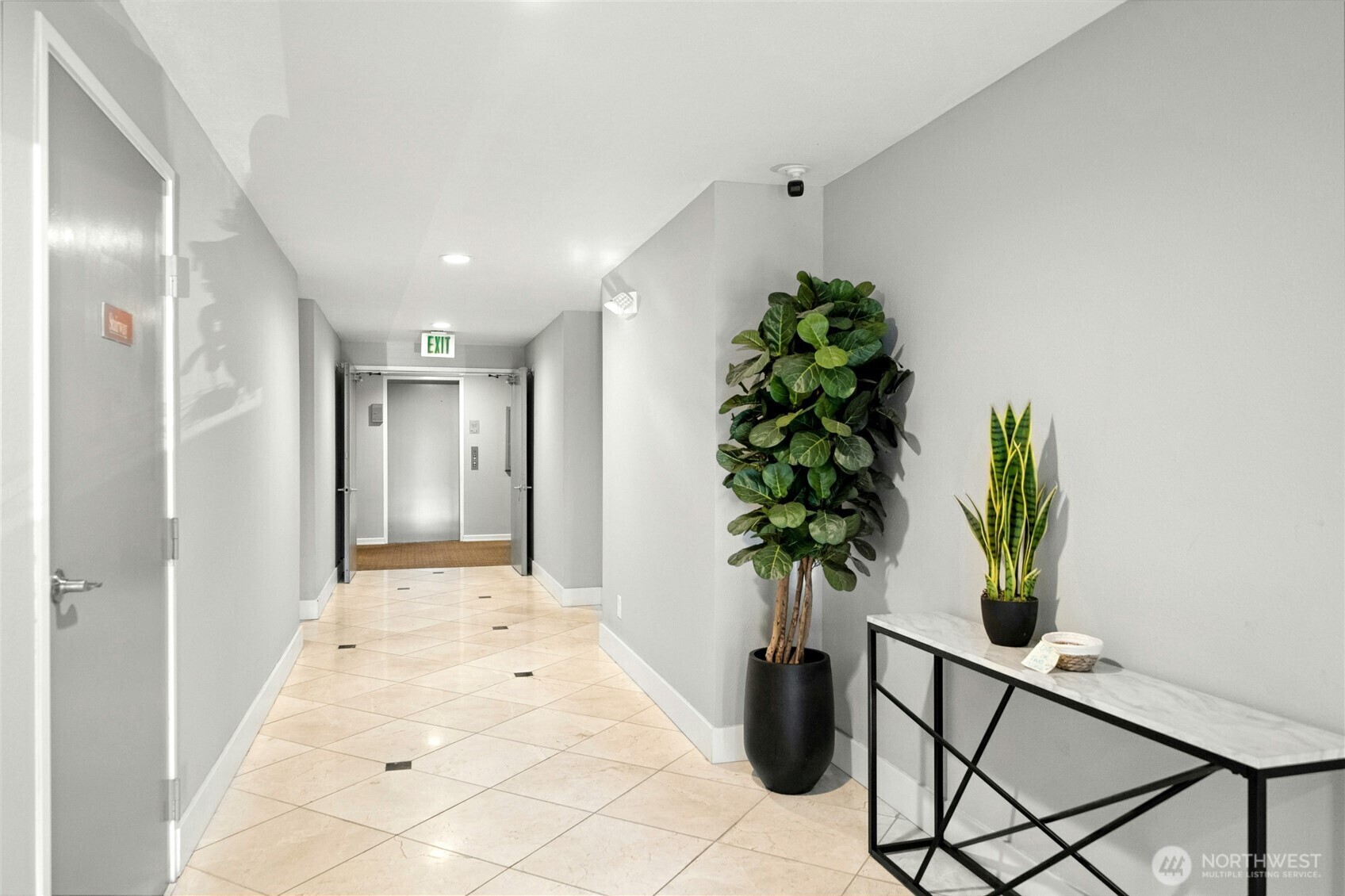 Property Photo: 6970 California Avenue SW B304 WA 98136