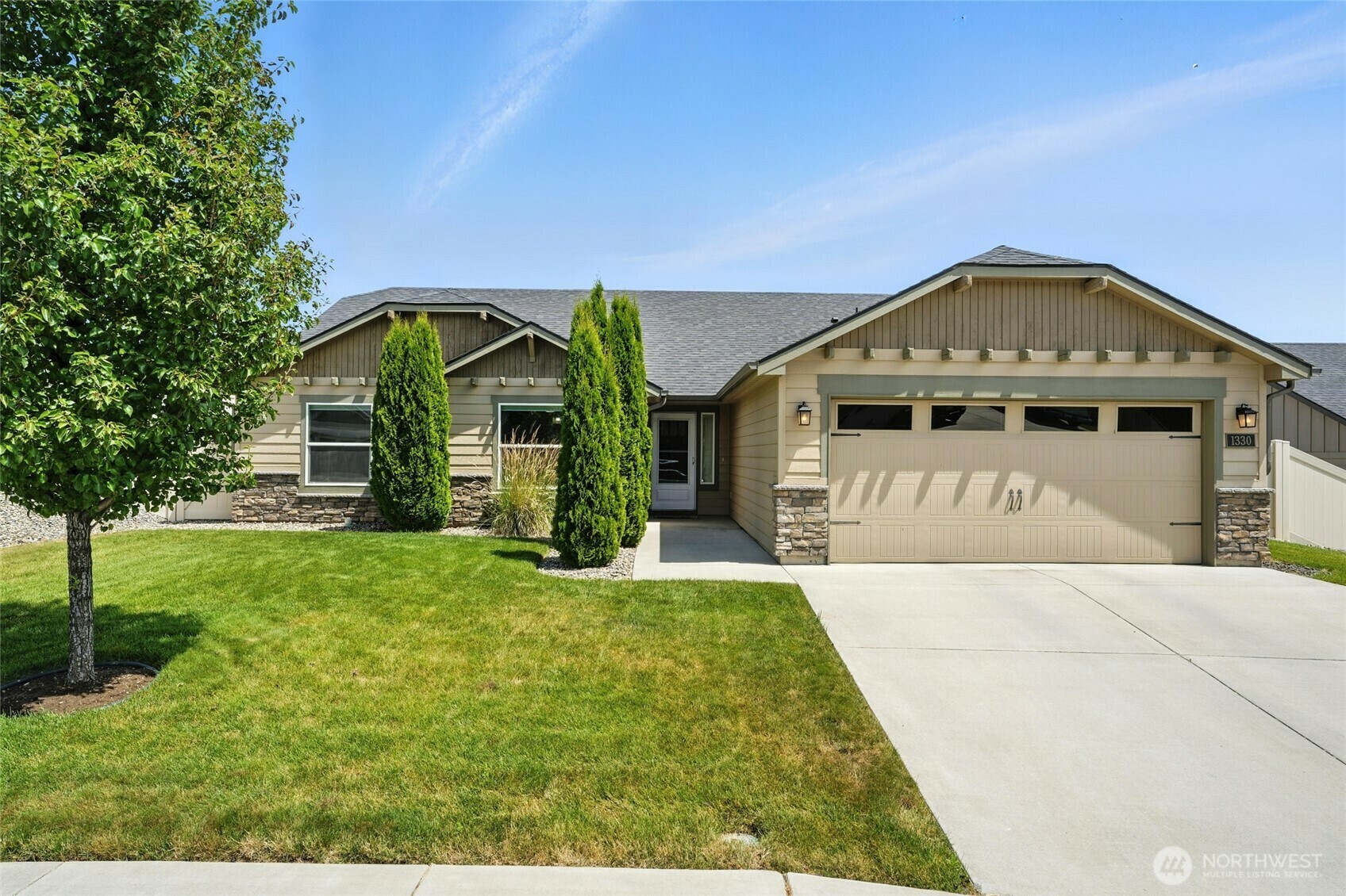 Property Photo: 1330 Caprio Loop WA 99362