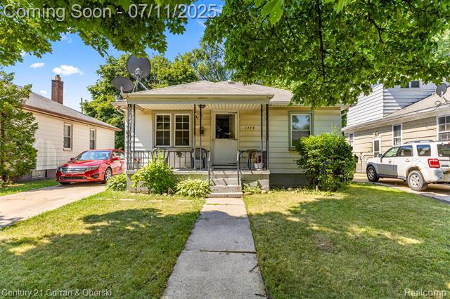 Property Photo: 1773 Paris Avenue MI 48146