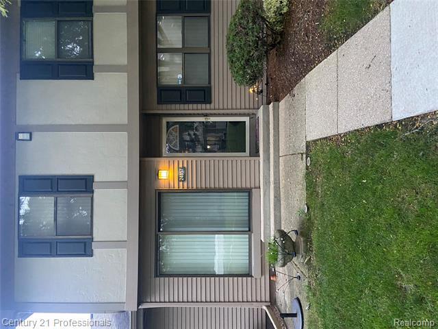 Property Photo: 24857 Auburn Lane MI 48033