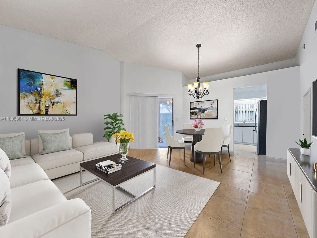 Property Photo: 437 SE 22nd Dr FL 33033