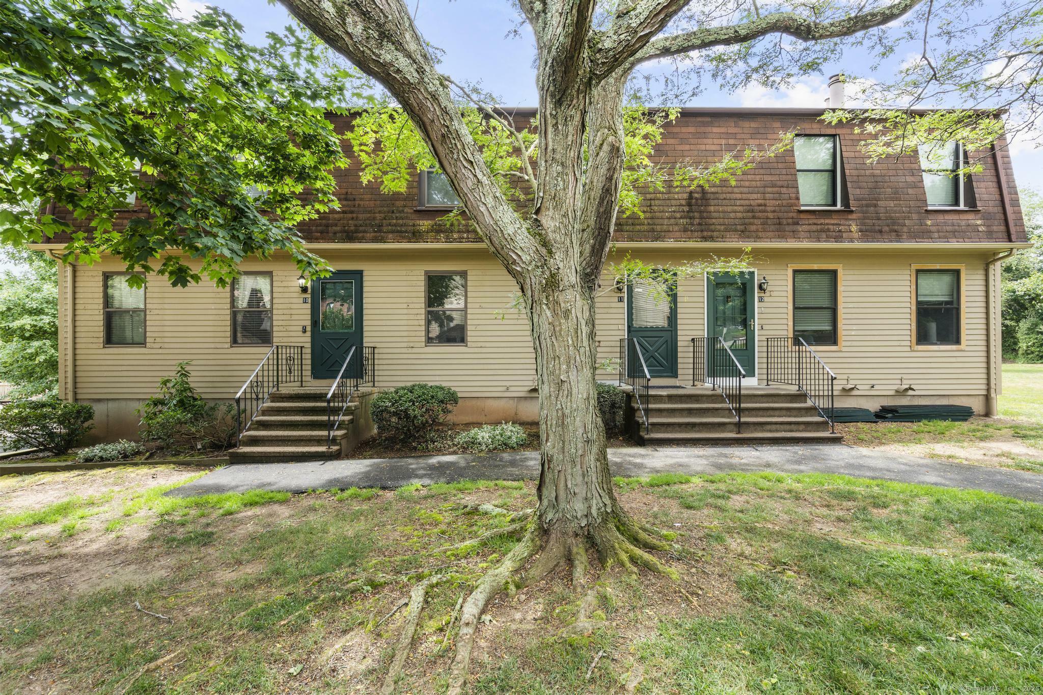 Property Photo: 11 Bay Path Way 11 CT 06405