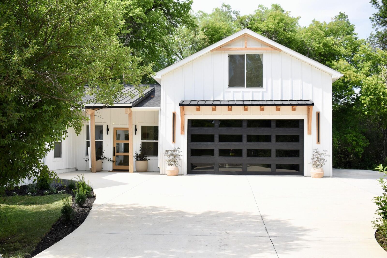 Property Photo: 2035 W 17th Street WY 82801