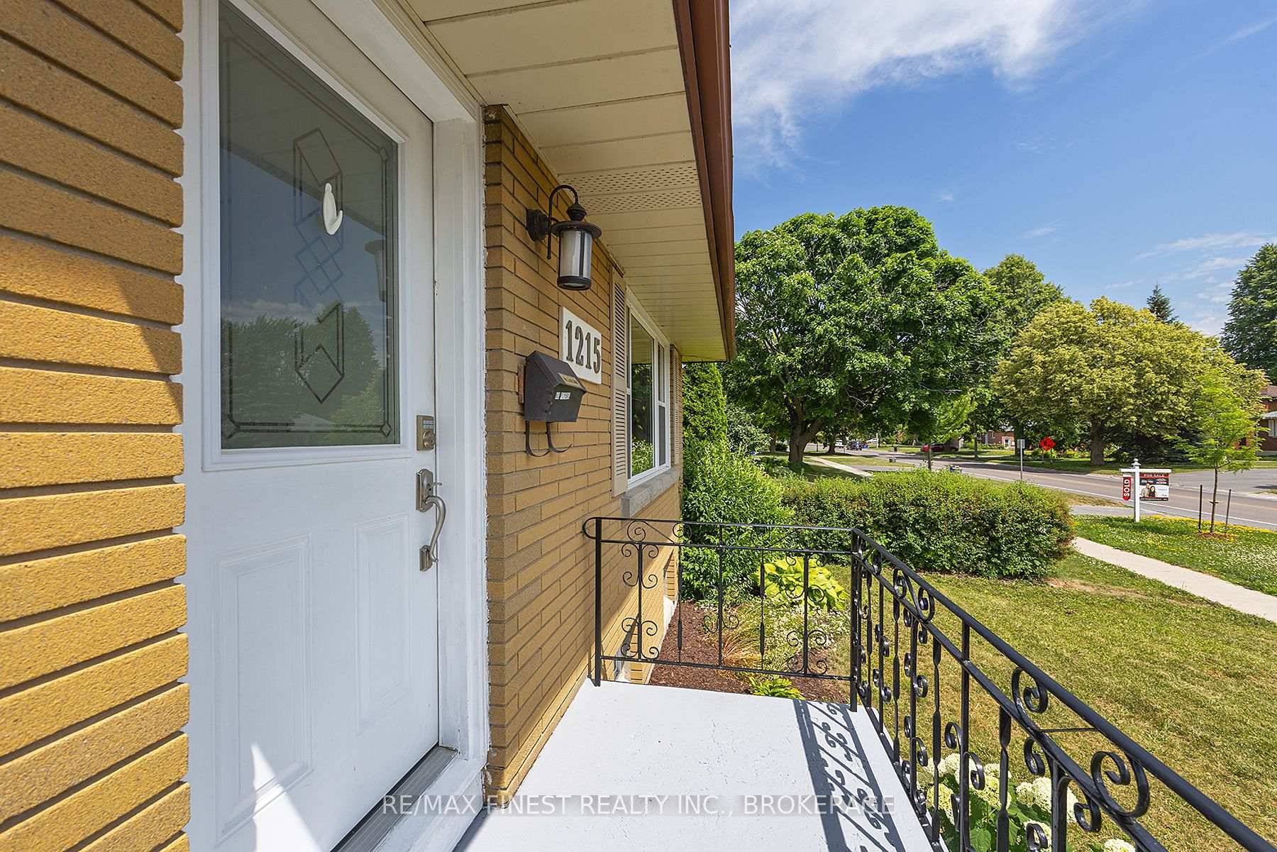 Property Photo: 1215 Johnson Street ON K7M 2P1